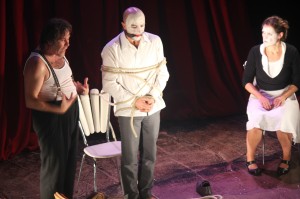 ANDER_LIPUS_KAFE_ANTZOKIAN