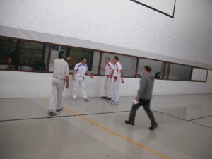 Tanto batetan eztabaida