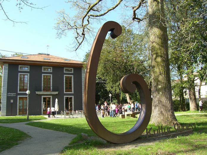 SAMSUNG DIGITAL CAMERA