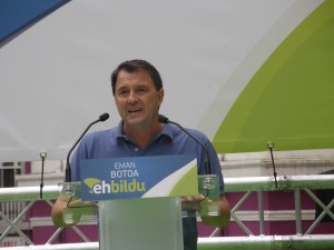 Joseba Gezuraga Batzar nagusietarako hautagaia, Lekeitioko agerraldian.