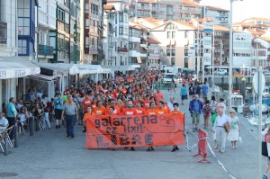 Manifestazioa Lekeitioko portuan zehar. Argazkia: Lekeitioko Libre