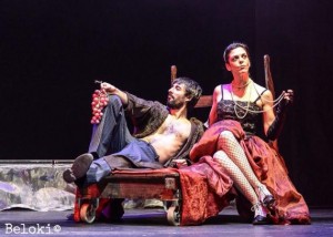 'Fausto, herritar eredugarri', antzezlaneko irudia.