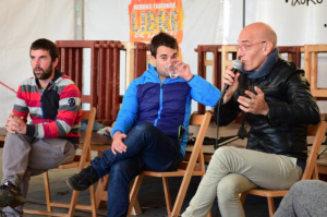 Mikel Etxaburu Libre asteburuko solasaldian parte hartzen