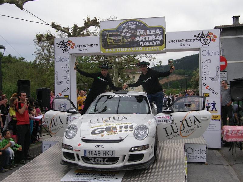 Xabier Lujua eta Jesus Estrada, IV. Lea-Artibai Rallyko irabazleak.