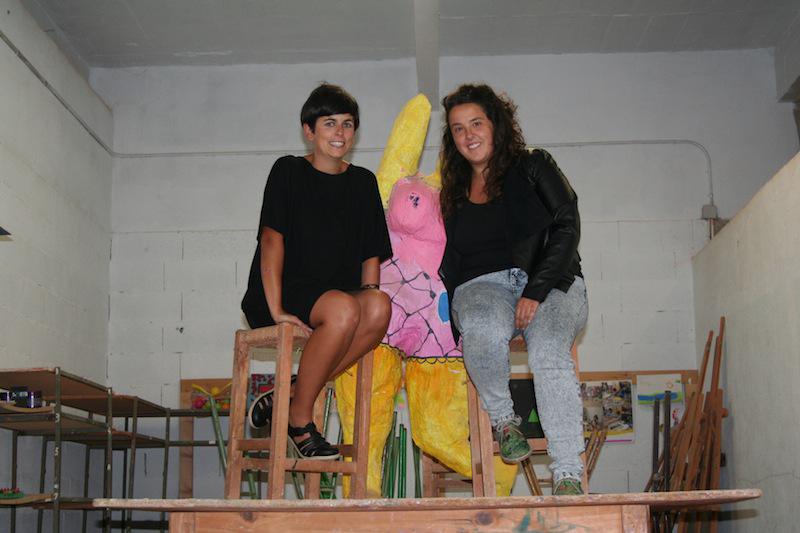 Deiene Garcia eta Nerea Unanua Arte Eskolan.