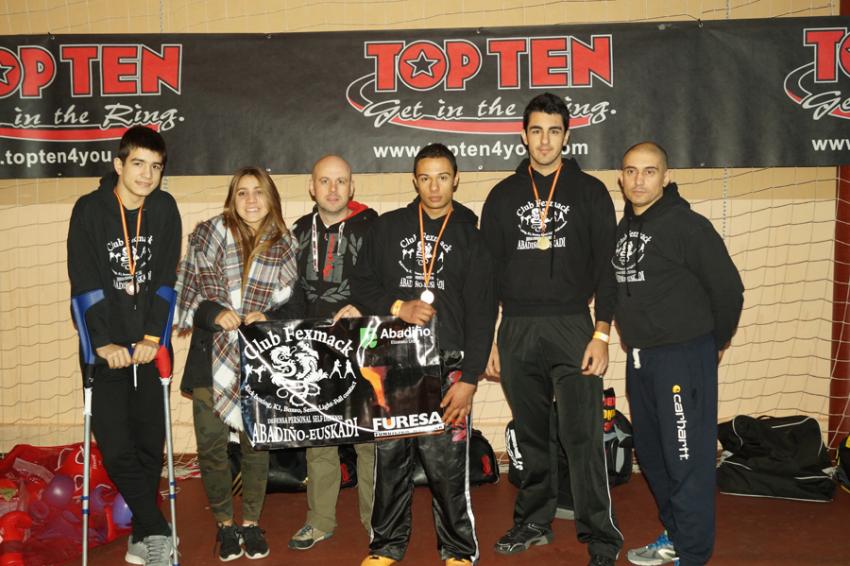 Abadiñoko FexMack kickboxing taldea. Argazkia: Anboto