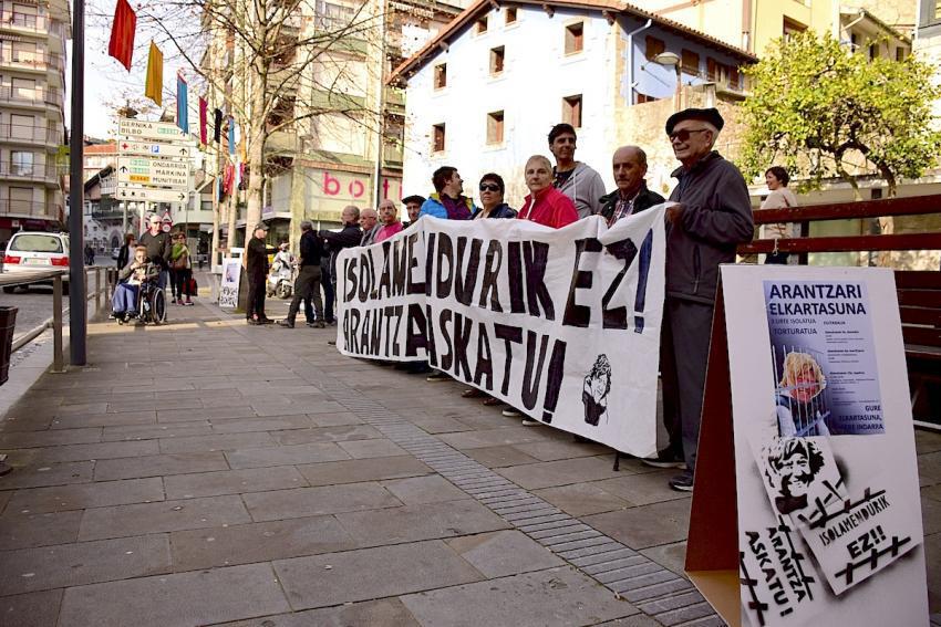 Arantza Zuluetaren egoera salatzeko elkarretaratzea, Lekeition