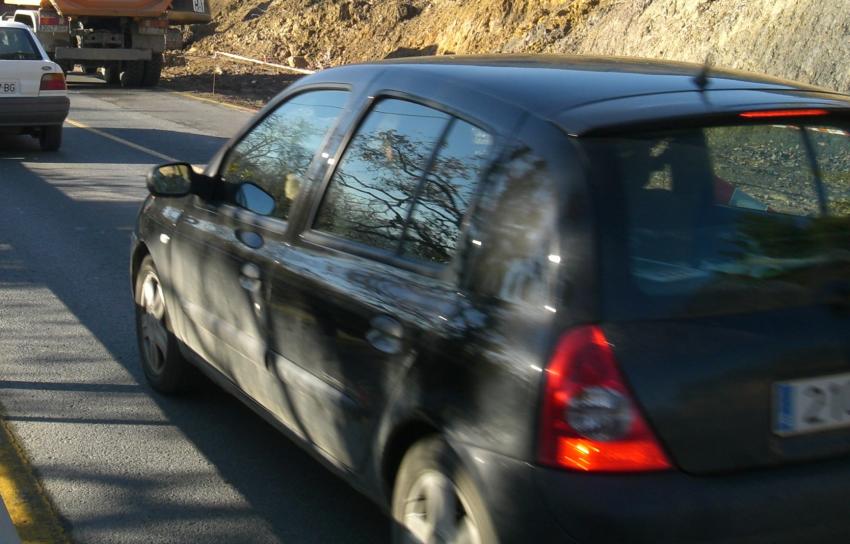 Autoak errepidean