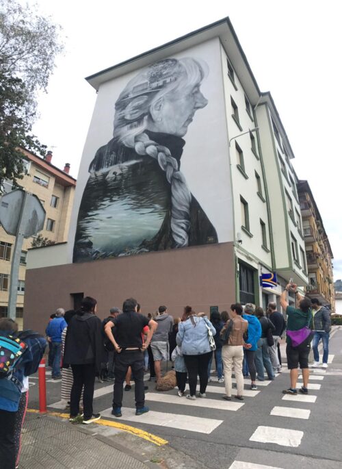 Murales Lianek Markina-Xemeinen egindako muralaren inaugurazioa.