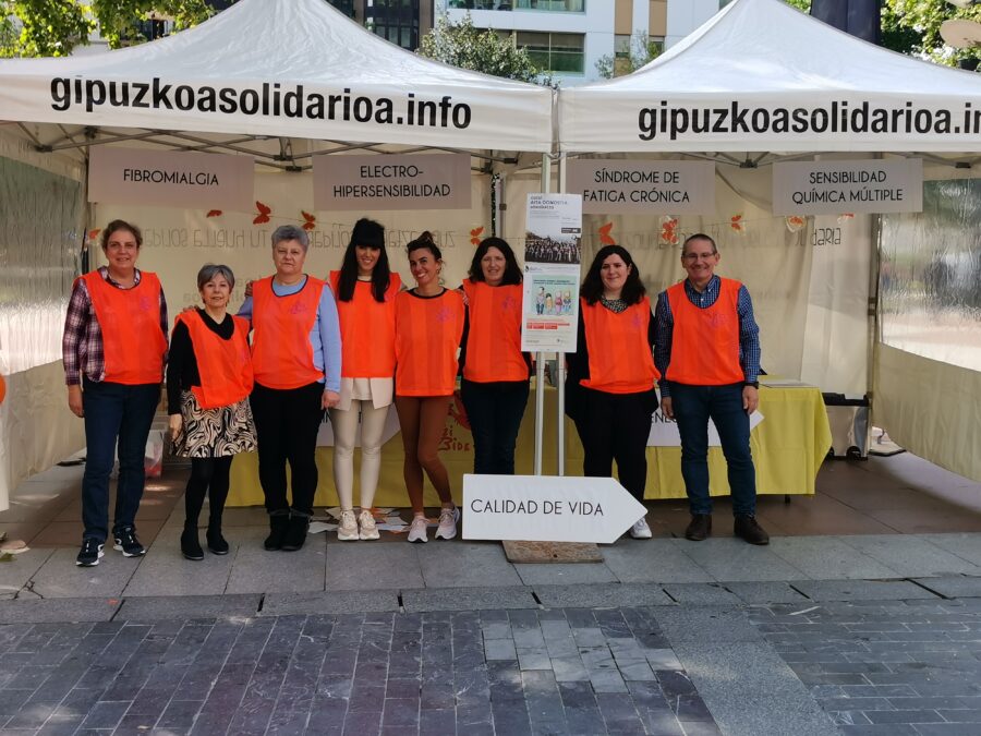 Gipuzkoako Bizi Bide elkarteko kideak, fibromialgiaren aurka.