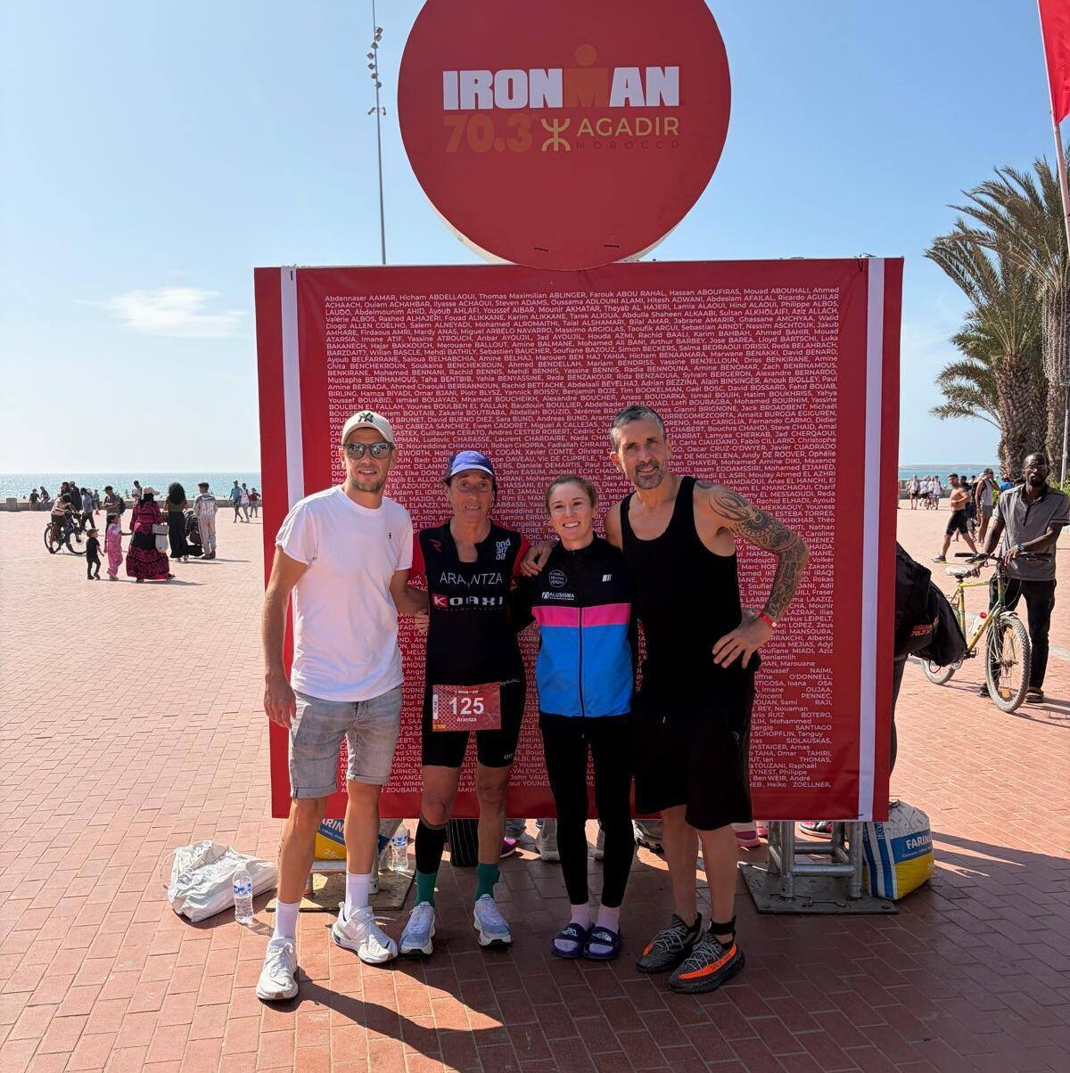 Ioana Osa, Arantza Burgoa eta Arnaitz Burgoa, Marokoko ironman erdian.