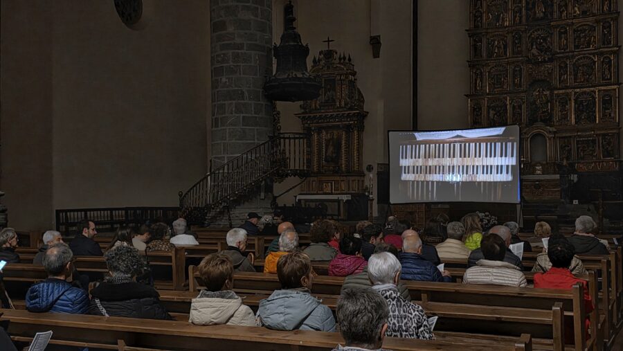 XX. Bizkaiko Hotsak, Xemeingo elizan