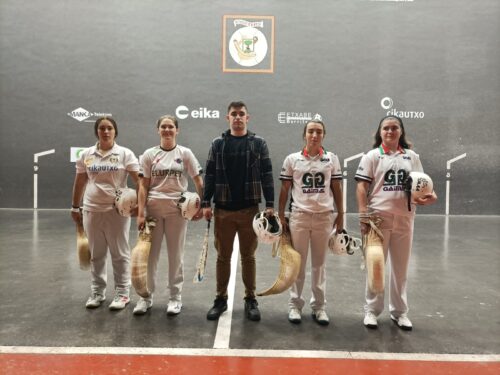 emakume berritxu saria