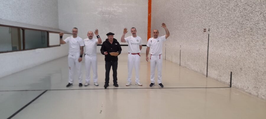 Beteranoen Trinkete Txapelketa. Latxi-Madariaga eta German-Rober.