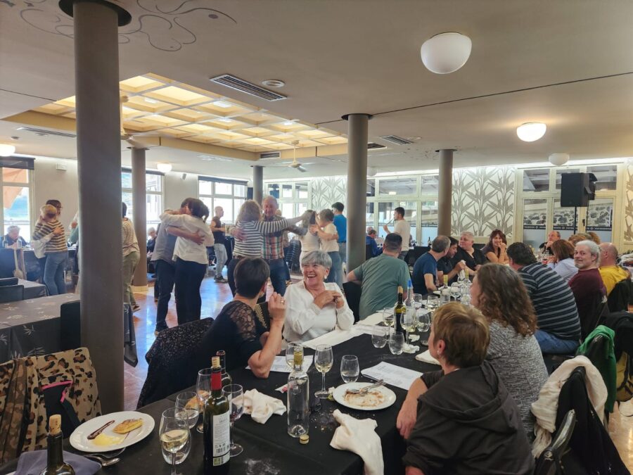 lea ibarreko kantu bazkaria