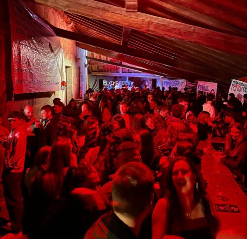 Elizpe Rock jaialdiko entzuleak