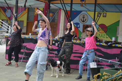 Zumba saioan ederto pasa dute