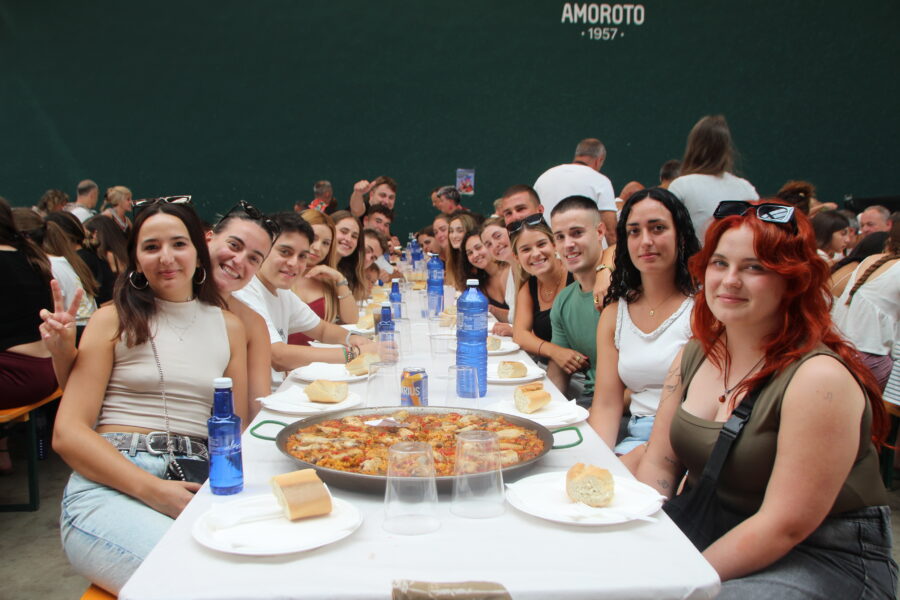 San Martin Eguneko paella jana