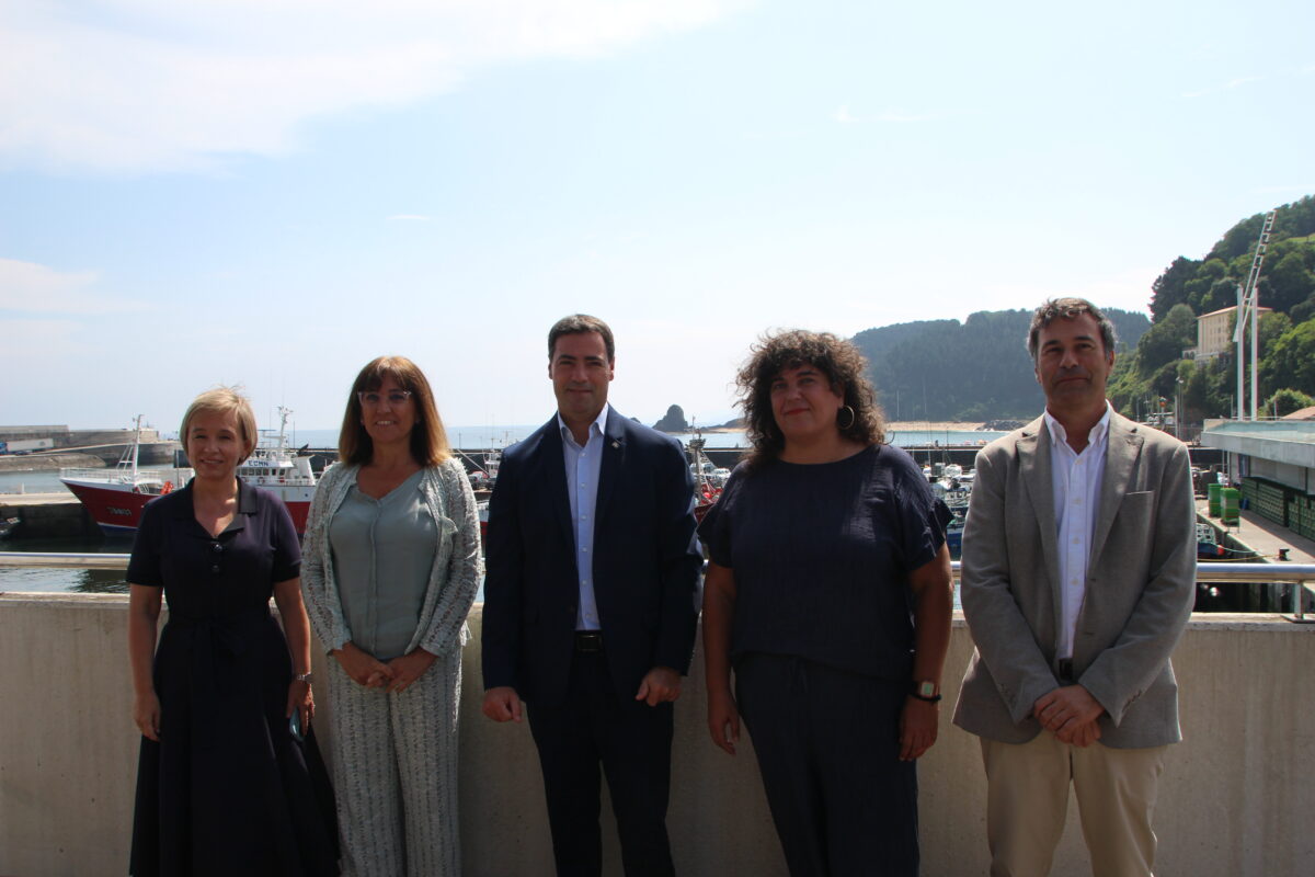 Euskadi Urdina estrategiaren aurkezpena Ondarroan