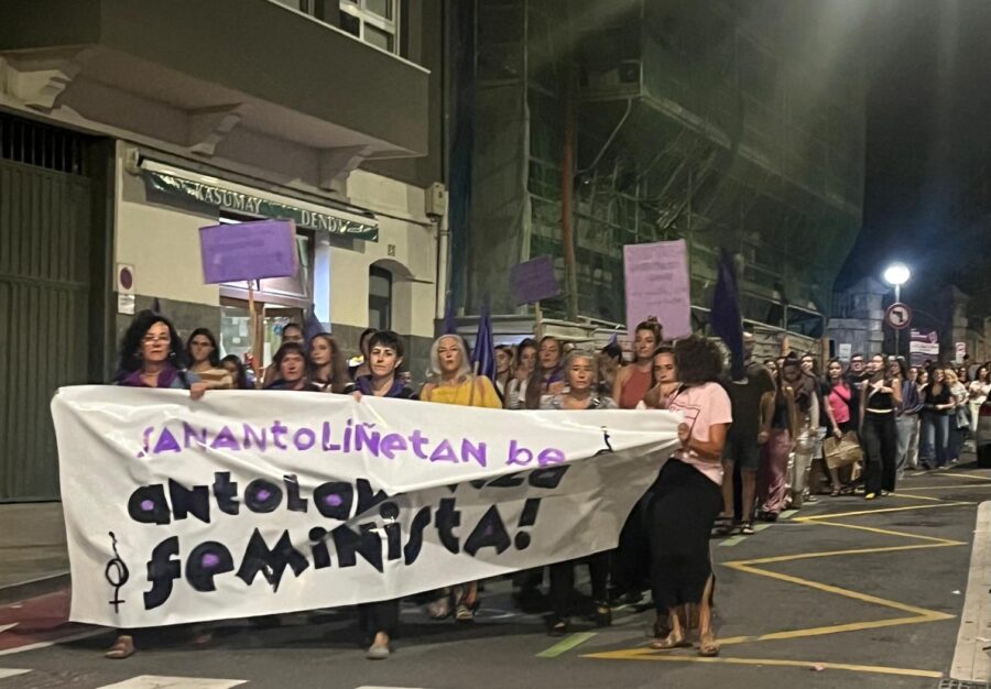 Lekeitioko Mugimendu Feministaren jaien aurreko manifestazioa.
